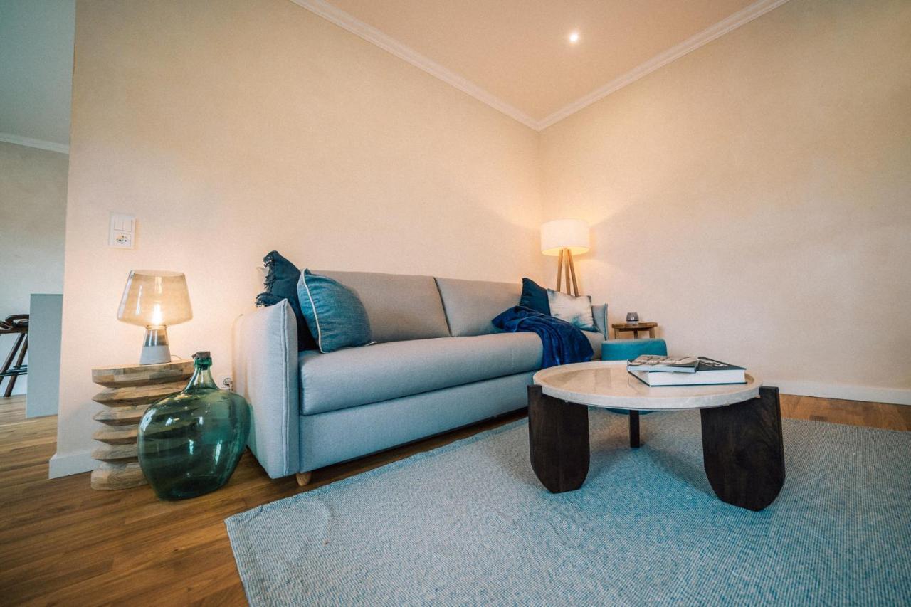 Gut Foersterlay - Exklusive Boutique Apartments Im Historischen Winzerhaus Direkt An Der Mosel Lösnich エクステリア 写真