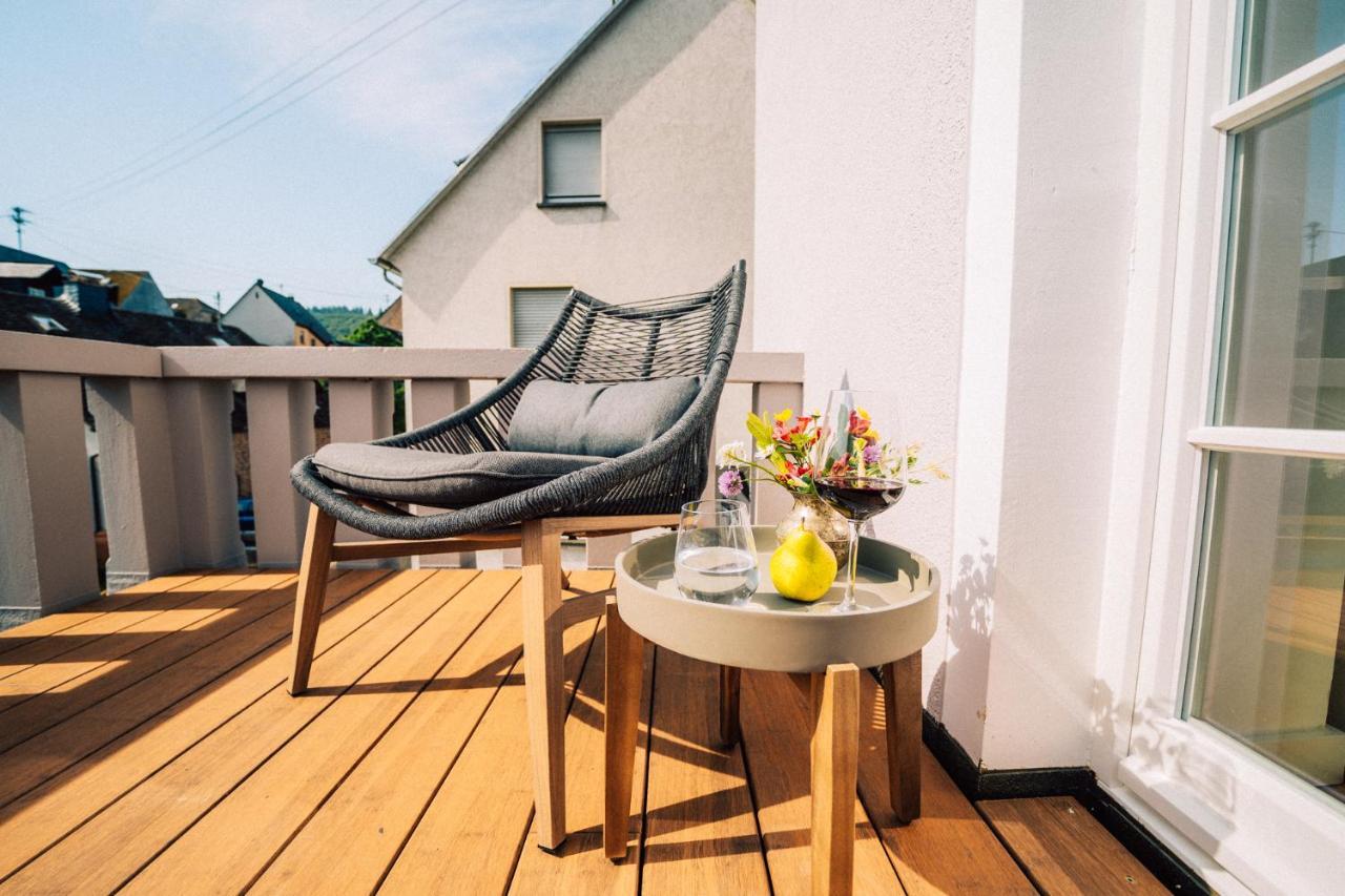 Gut Foersterlay - Exklusive Boutique Apartments Im Historischen Winzerhaus Direkt An Der Mosel Lösnich エクステリア 写真