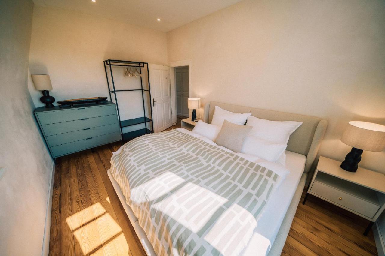 Gut Foersterlay - Exklusive Boutique Apartments Im Historischen Winzerhaus Direkt An Der Mosel Lösnich エクステリア 写真