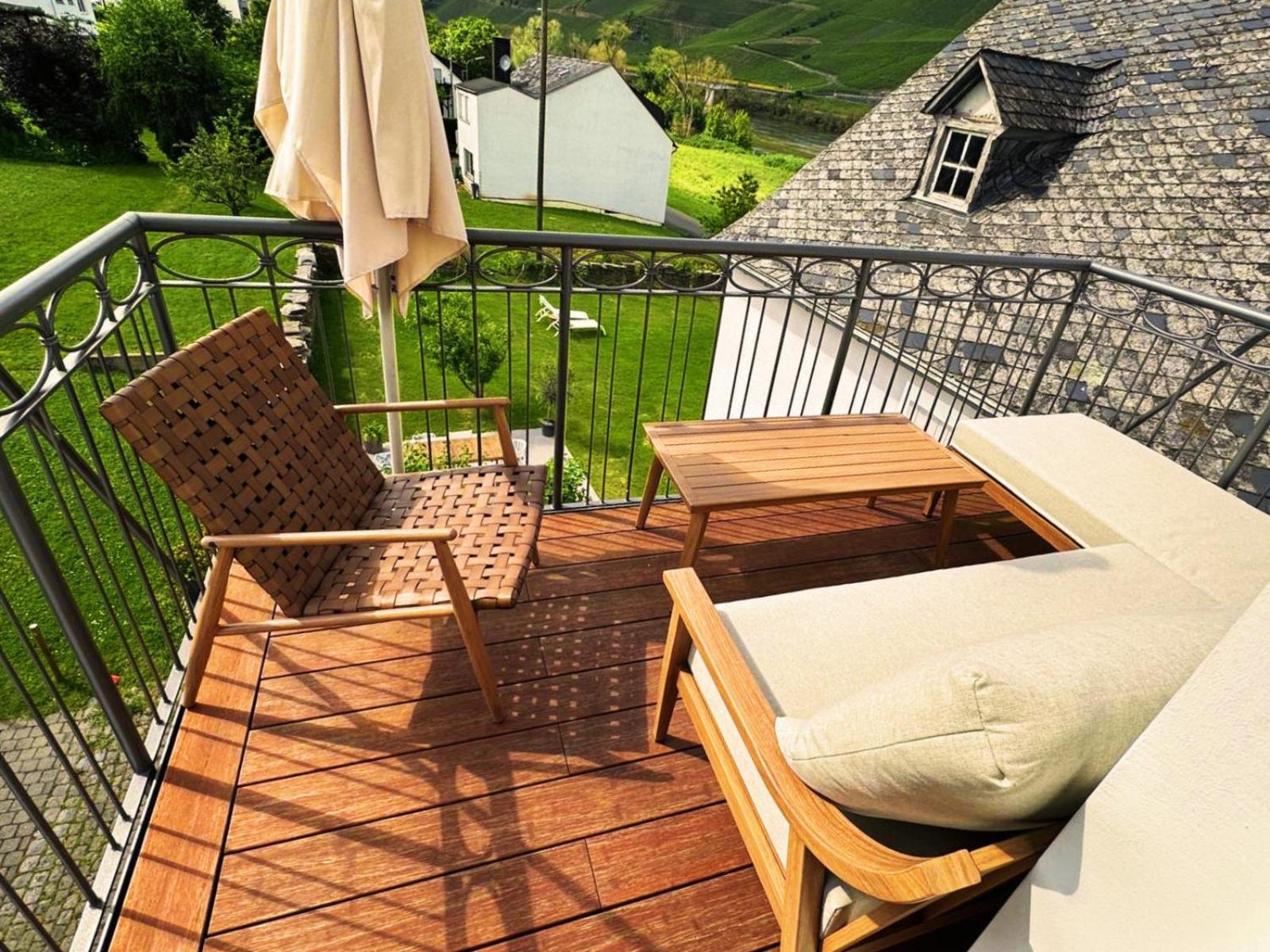Gut Foersterlay - Exklusive Boutique Apartments Im Historischen Winzerhaus Direkt An Der Mosel Lösnich エクステリア 写真